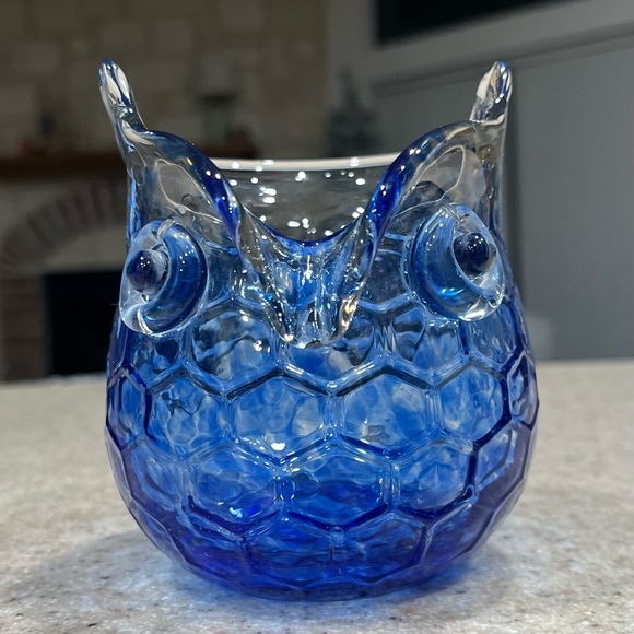 Vintage hand blown cobalt blue glass owl - Picture 11 of 13